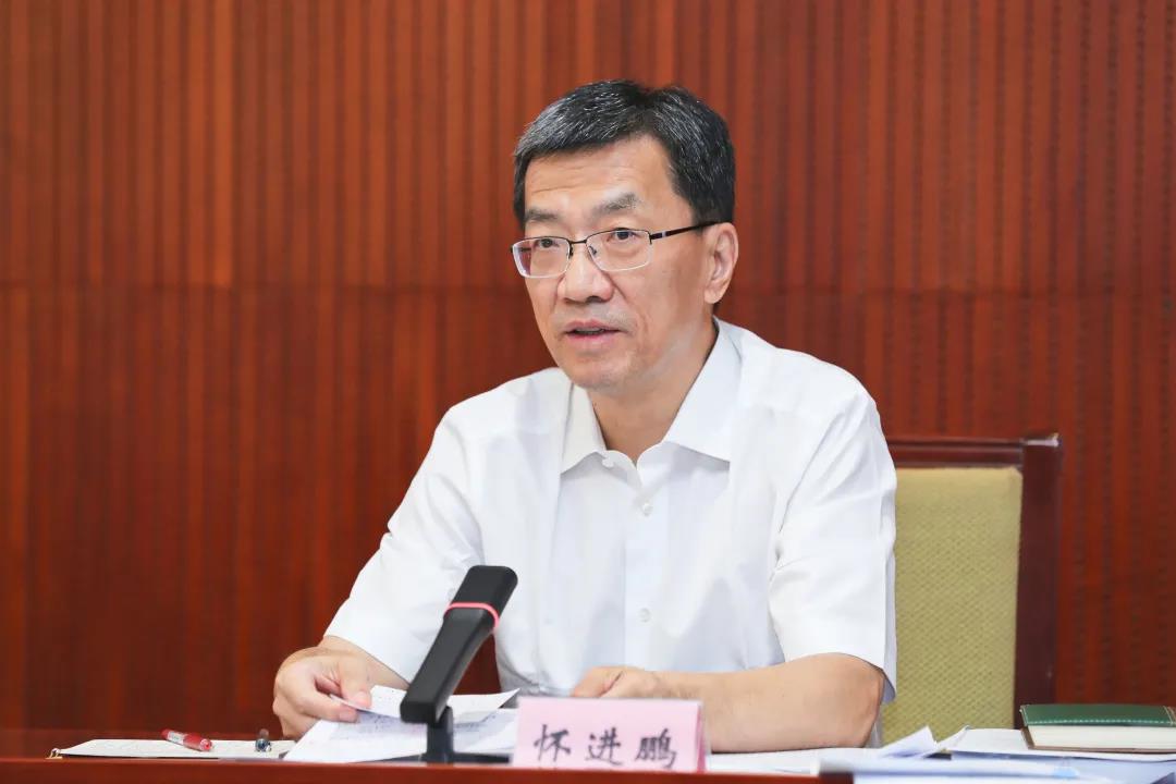 教育部部長懷進(jìn)鵬：4個(gè)“強(qiáng)化”4個(gè)“增強(qiáng)”，推動(dòng)教育高質(zhì)量發(fā)展！